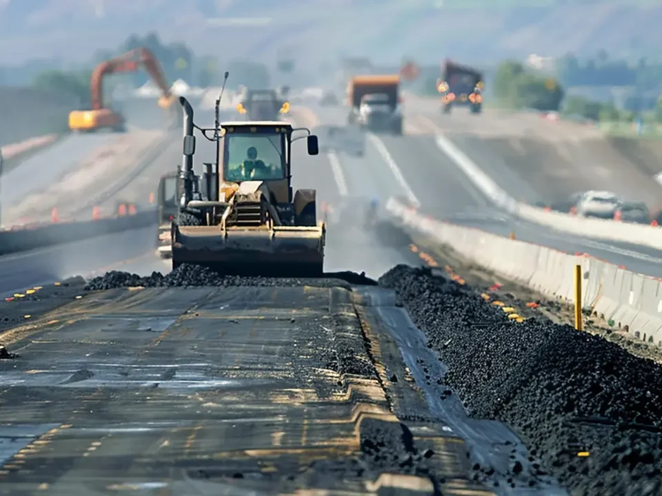 5. Peran Besi Beton dalam Infrastruktur Jalan Raya dan Trotoar